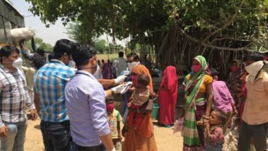 Photo of गुजरात कमाने गए लोगों के लिए कोरोना बड़ी आपदा से कम नहीं